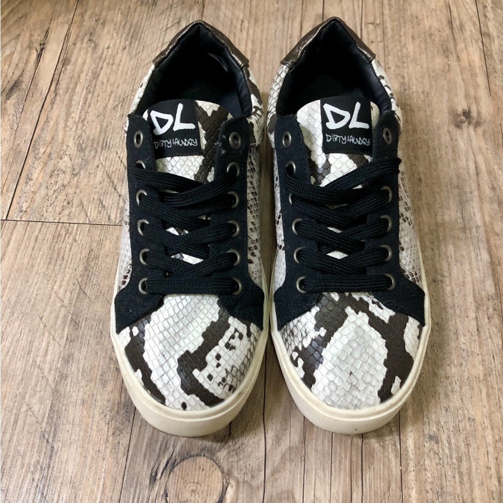 Dirty Laundry Sneakers, Women’s 7